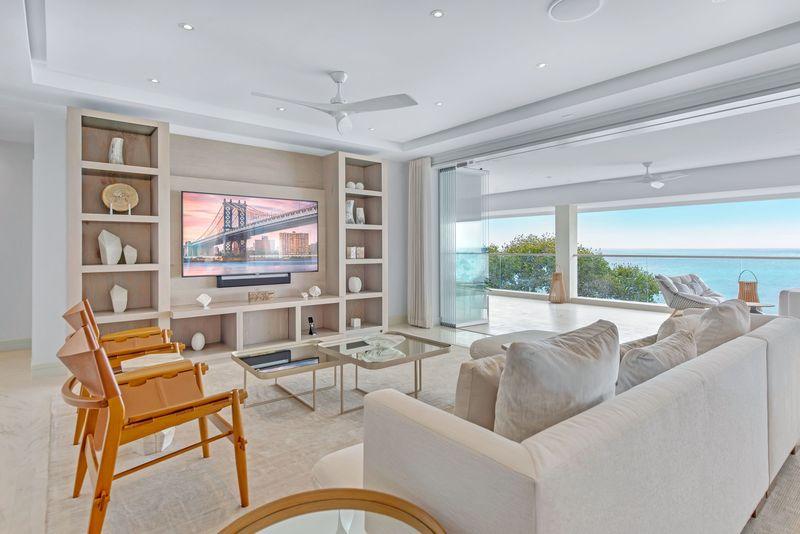 Prestige Condominium on the Water in Portico St James Barbados — photo 3