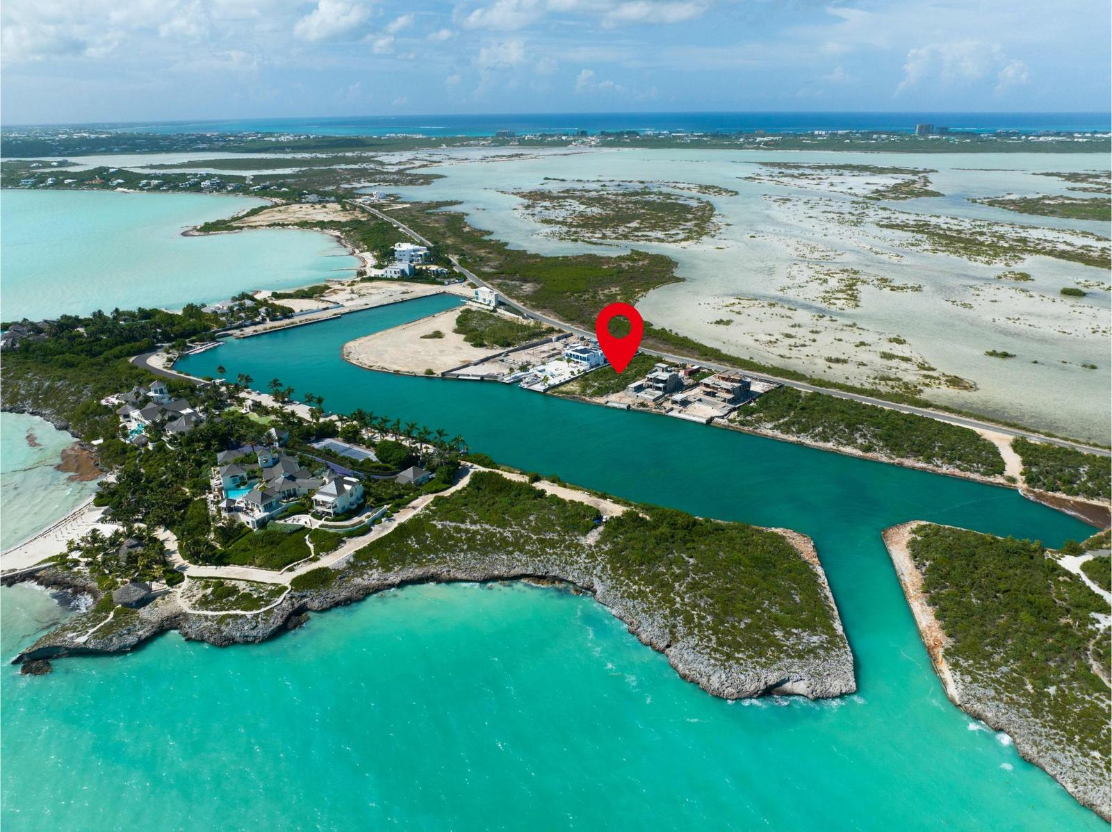 Luxurious Marina Lot in Prestigious Turtle Tail — photo 1