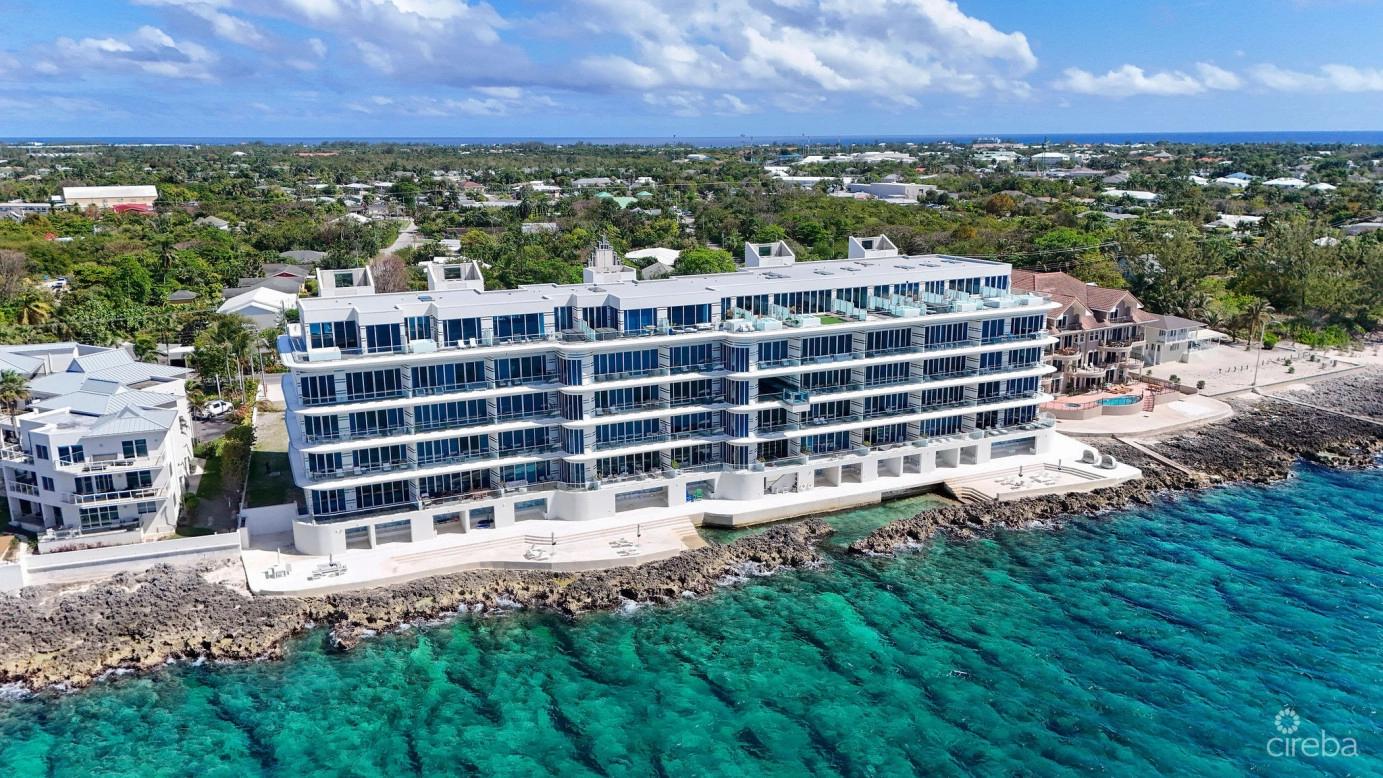 4 bedroom South Church Street Penthouse for Sale in Cayman Islands — photo 3