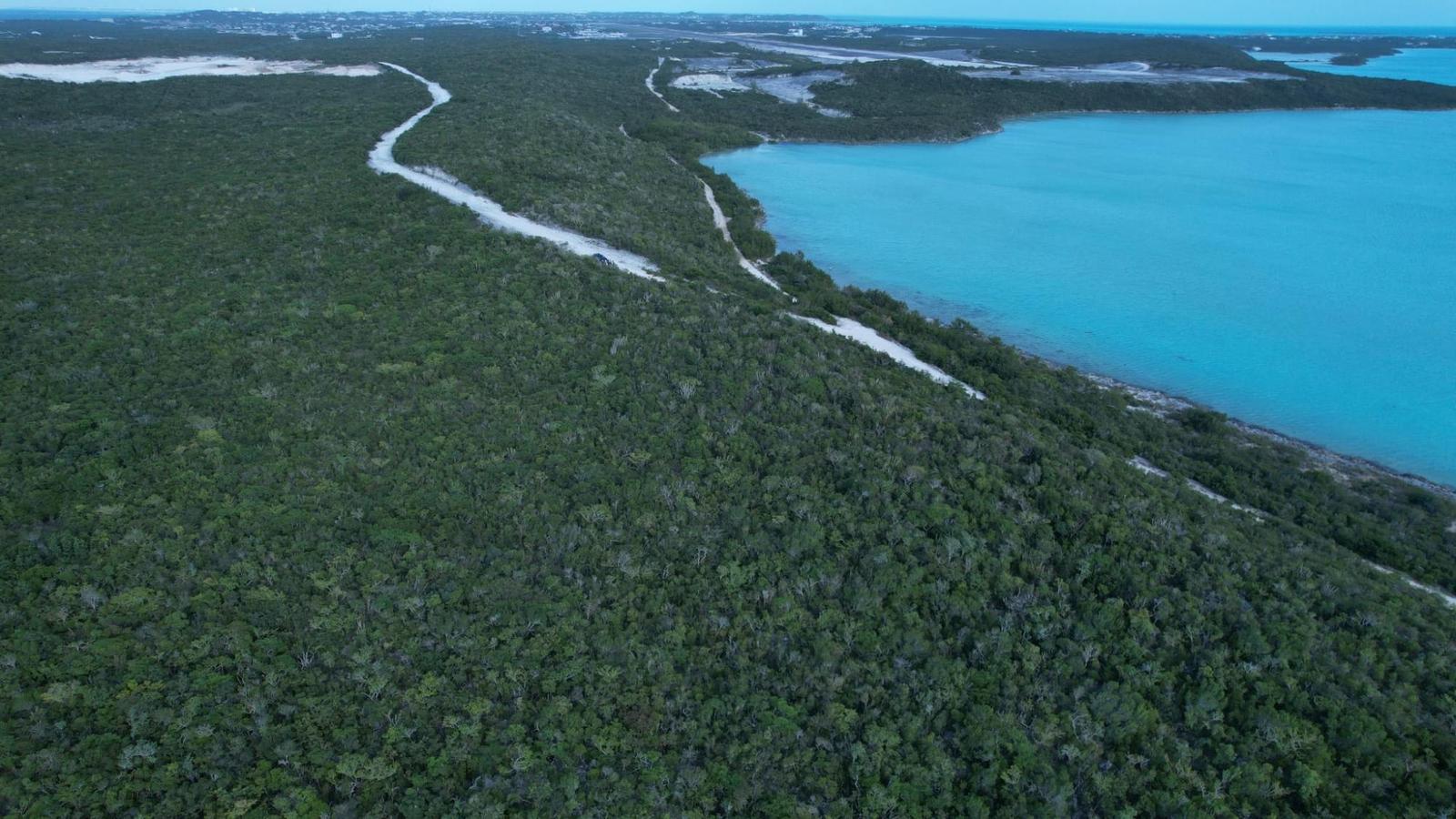 Vacant Land Plot Off Airport Road, Providenciales, Turks and Caicos — photo 3
