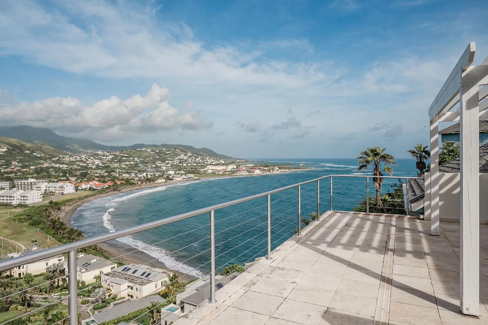Modern Hillside Residence with Breathtaking Views in St. Kitts Island, Caribbean — photo 4