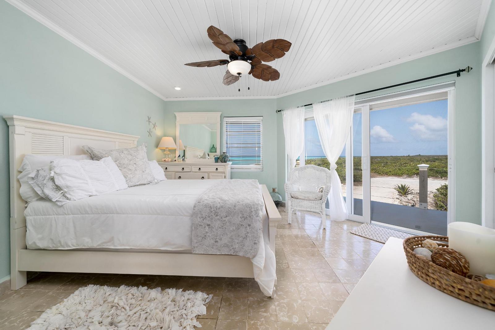 6 bedroom Residence for sale — SERENDIPITY in San Salvador, The Bahamas — photo 2