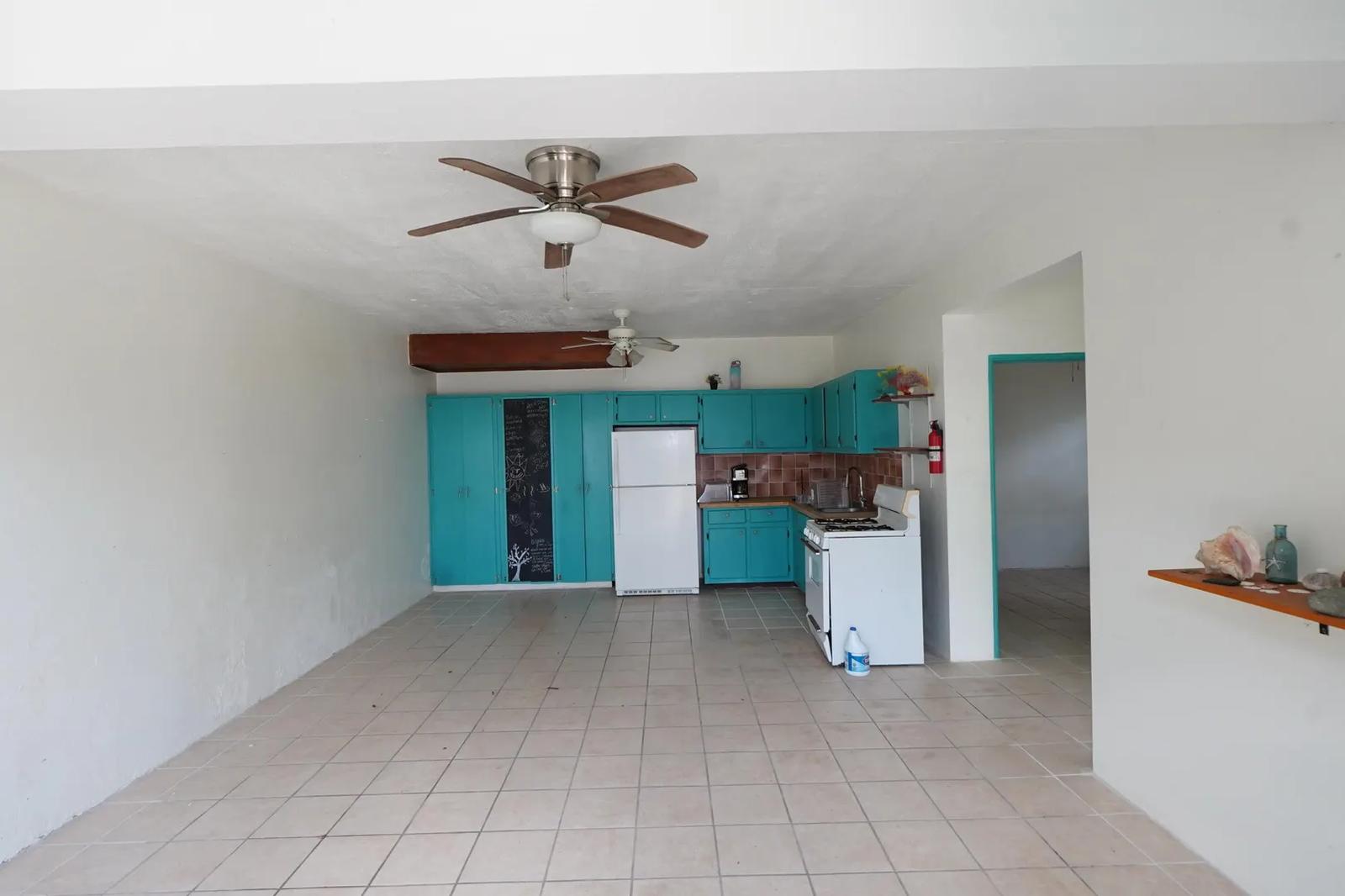 2 Beds 1 Bath Apartment in Quarter Little Northside — photo 5