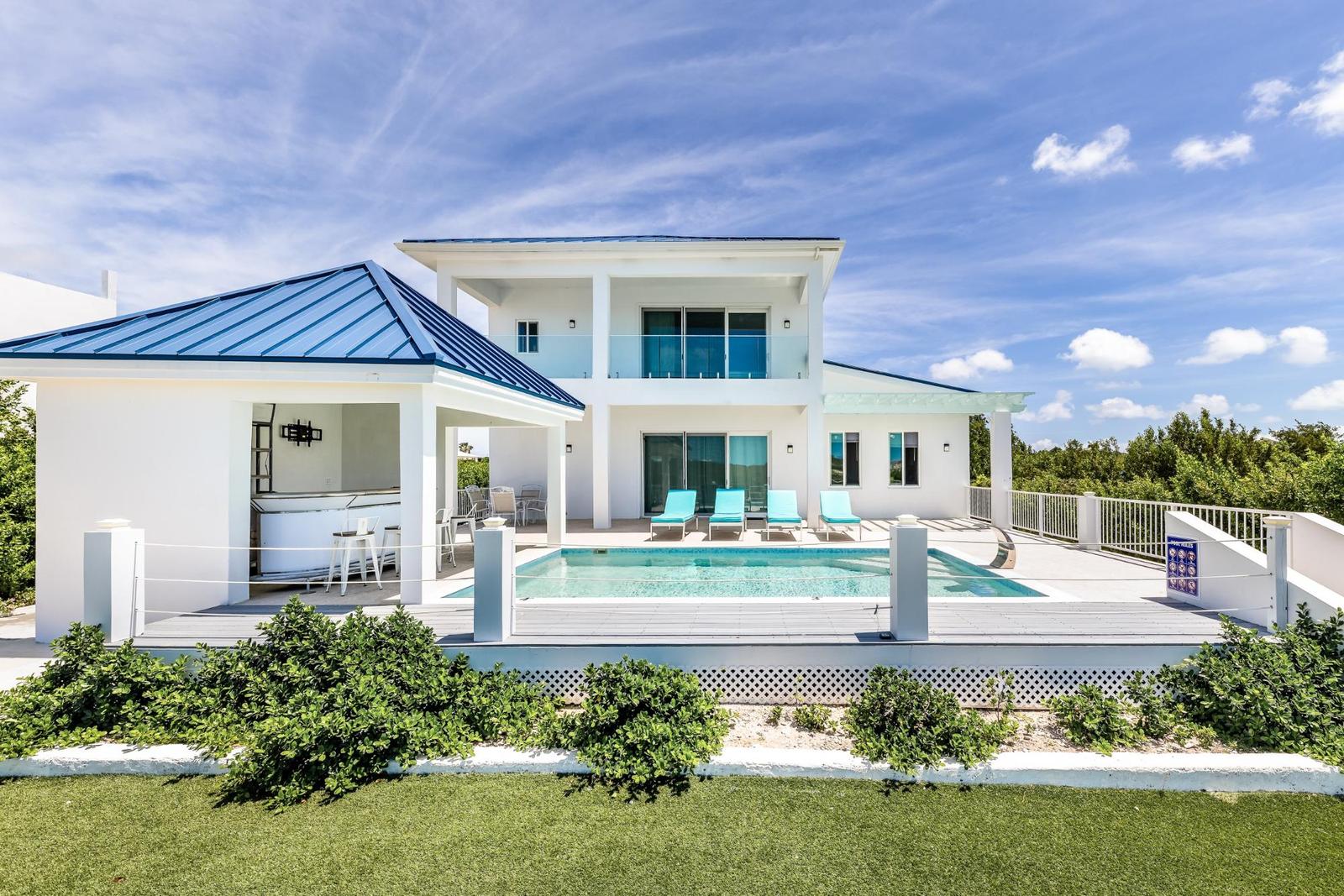 Waterfront Villa at 11 Water Street — photo 1