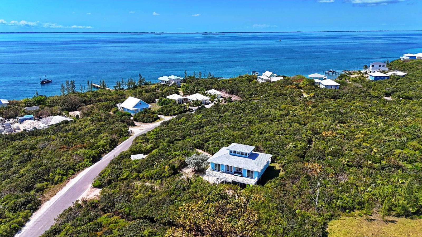 4 Bedroom Home for Sale, Dolphin Beach Estates, Guana Cay, Abaco, Bahamas — photo 1