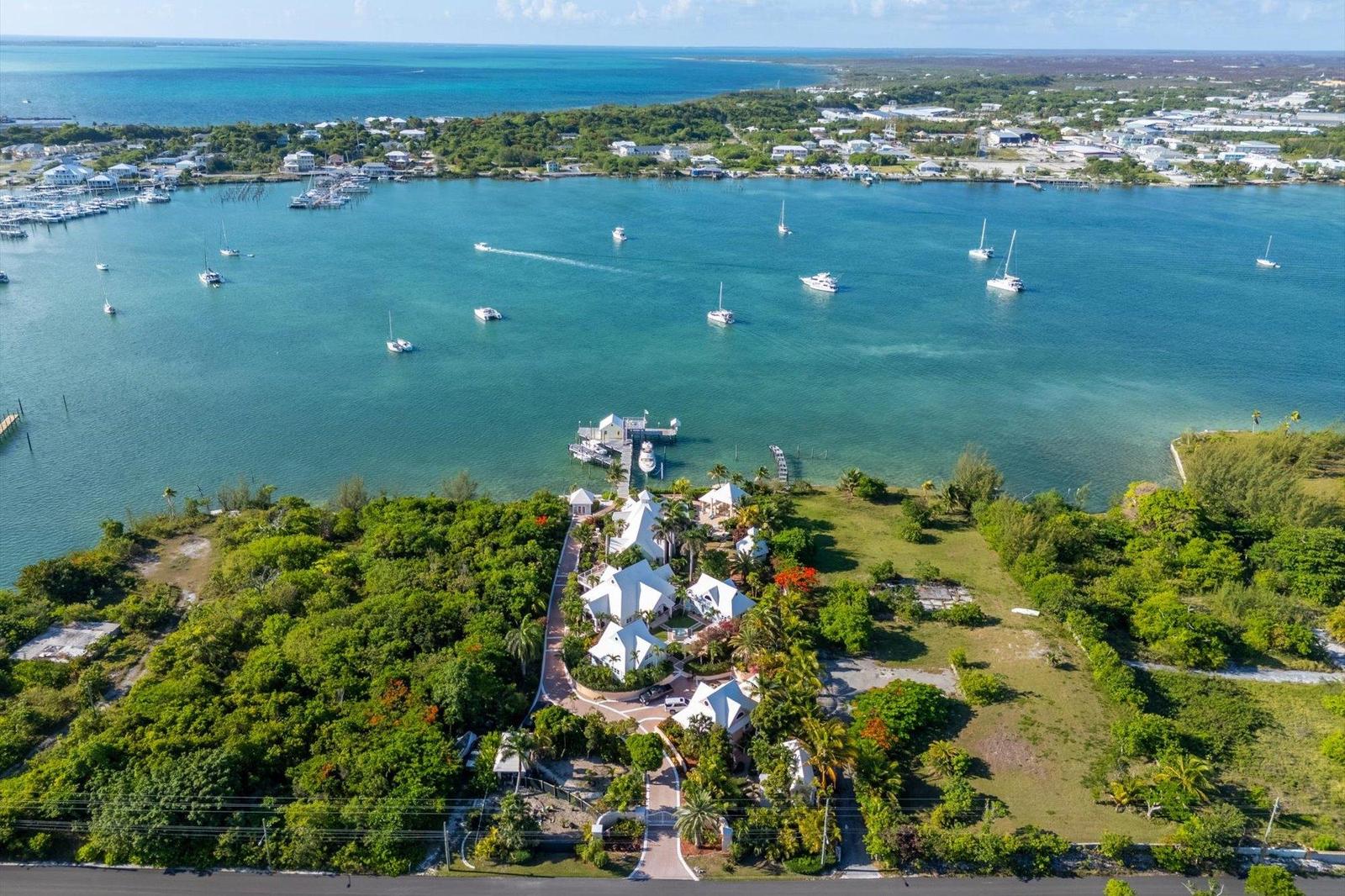 10 Bedroom Residence for Sale - VILLA TATUTINA in Abaco Islands, The Bahamas — photo 5