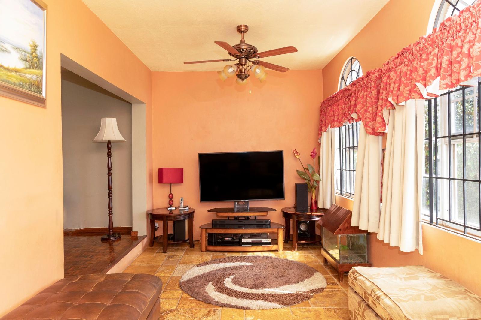 3 Bedroom Townhouse for Sale, Leas Flat, Kingston 19, Jamaica — photo 3