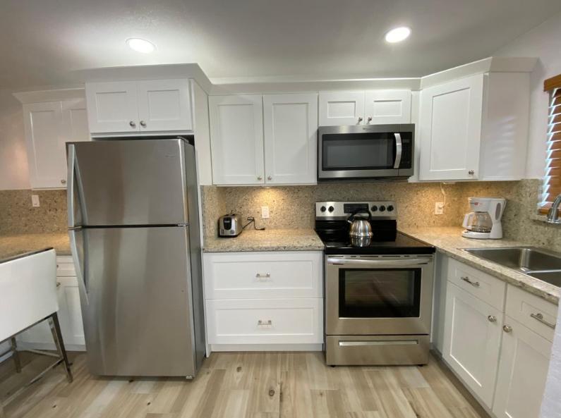 Cove House Condominiums 2BR — photo 5