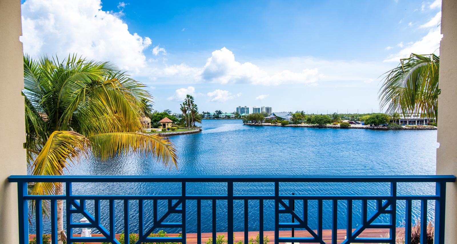 4 Bedroom Apartment/Condo for Sale in West Bay, Cayman Islands — photo 2