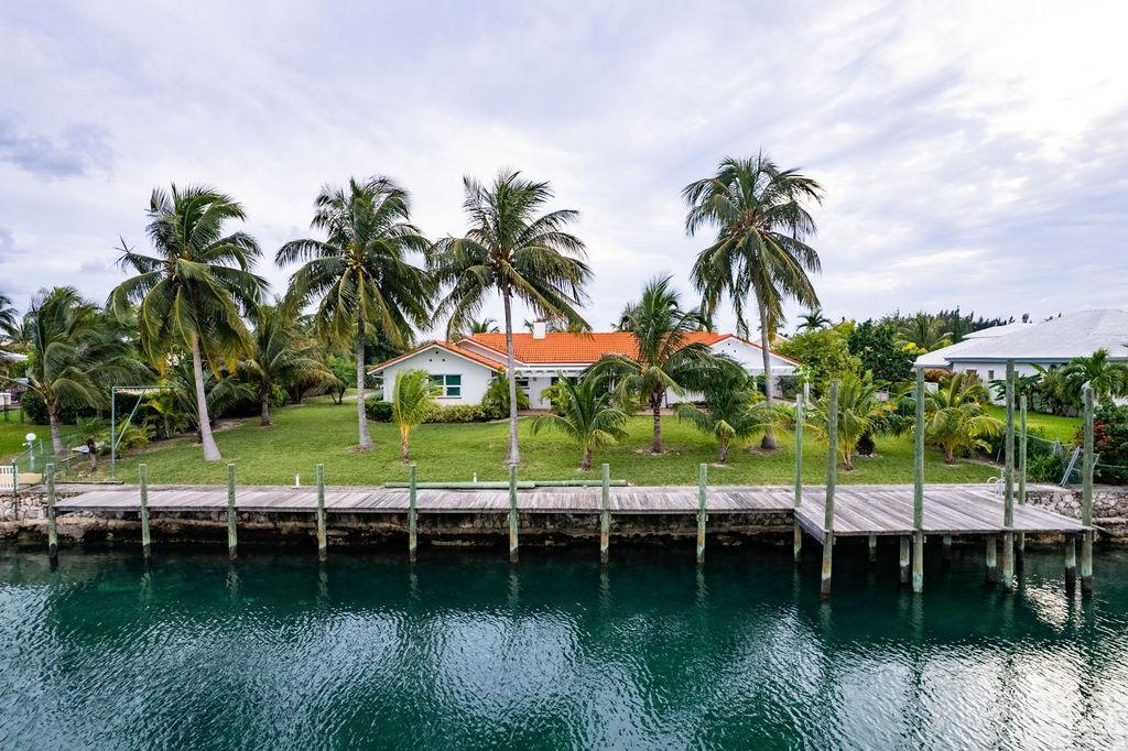 4 bedroom Residence for sale in FORTUNE BAY POINT, Grand Bahama — photo 2