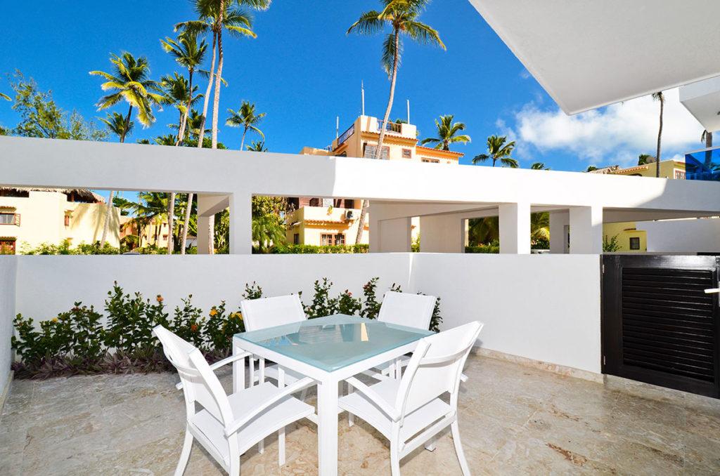 Boutique Condo-hotel Just Steps From The Beach — photo 2