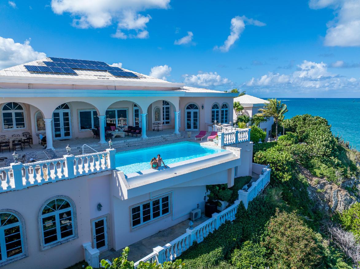 7 Bedroom Oceanview Villa with 7 Bathrooms in Saint Croix — photo 3