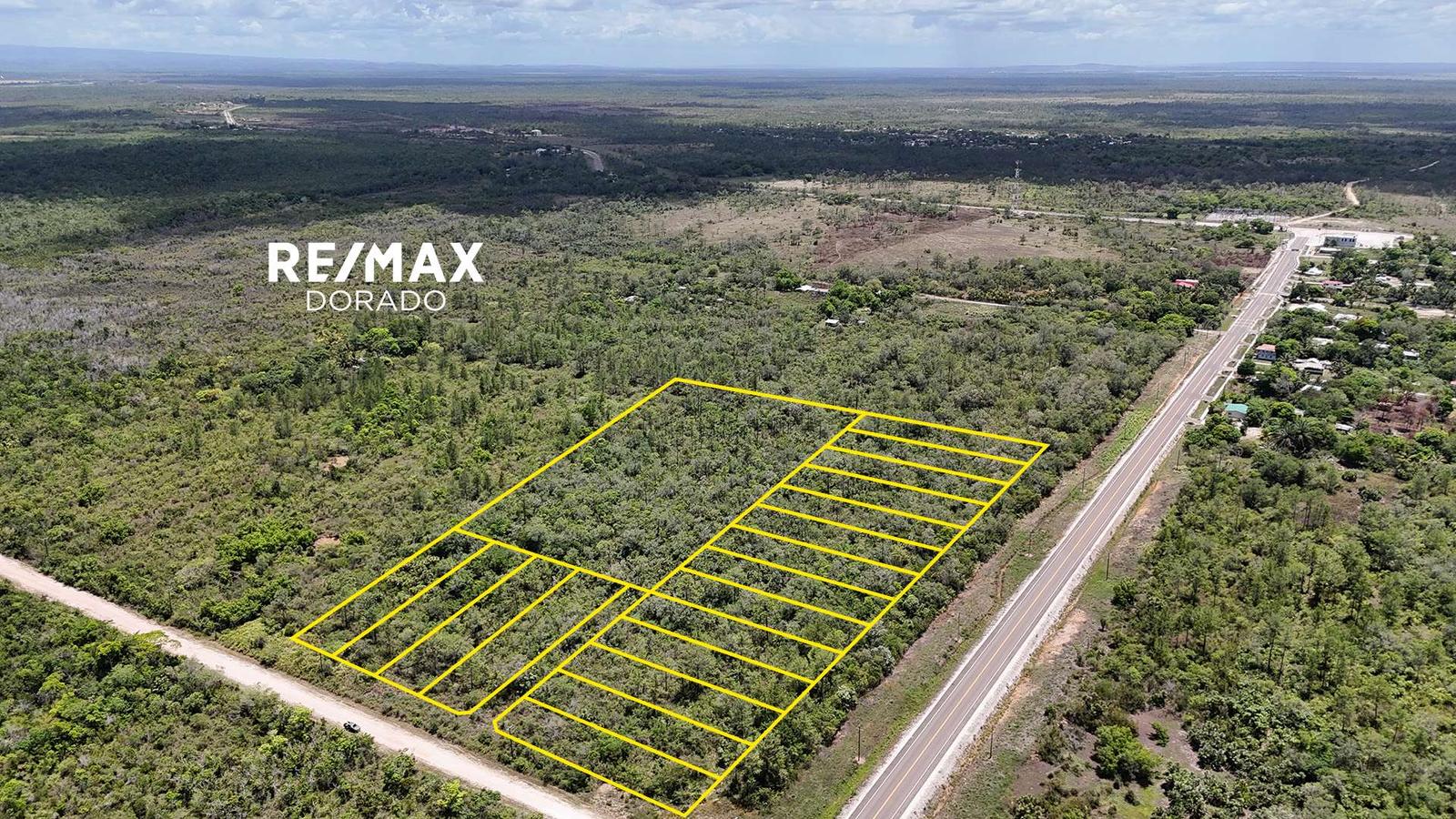 Spacious highway frontage lots, affordable payments, Coastal Highway Belize! — photo 5