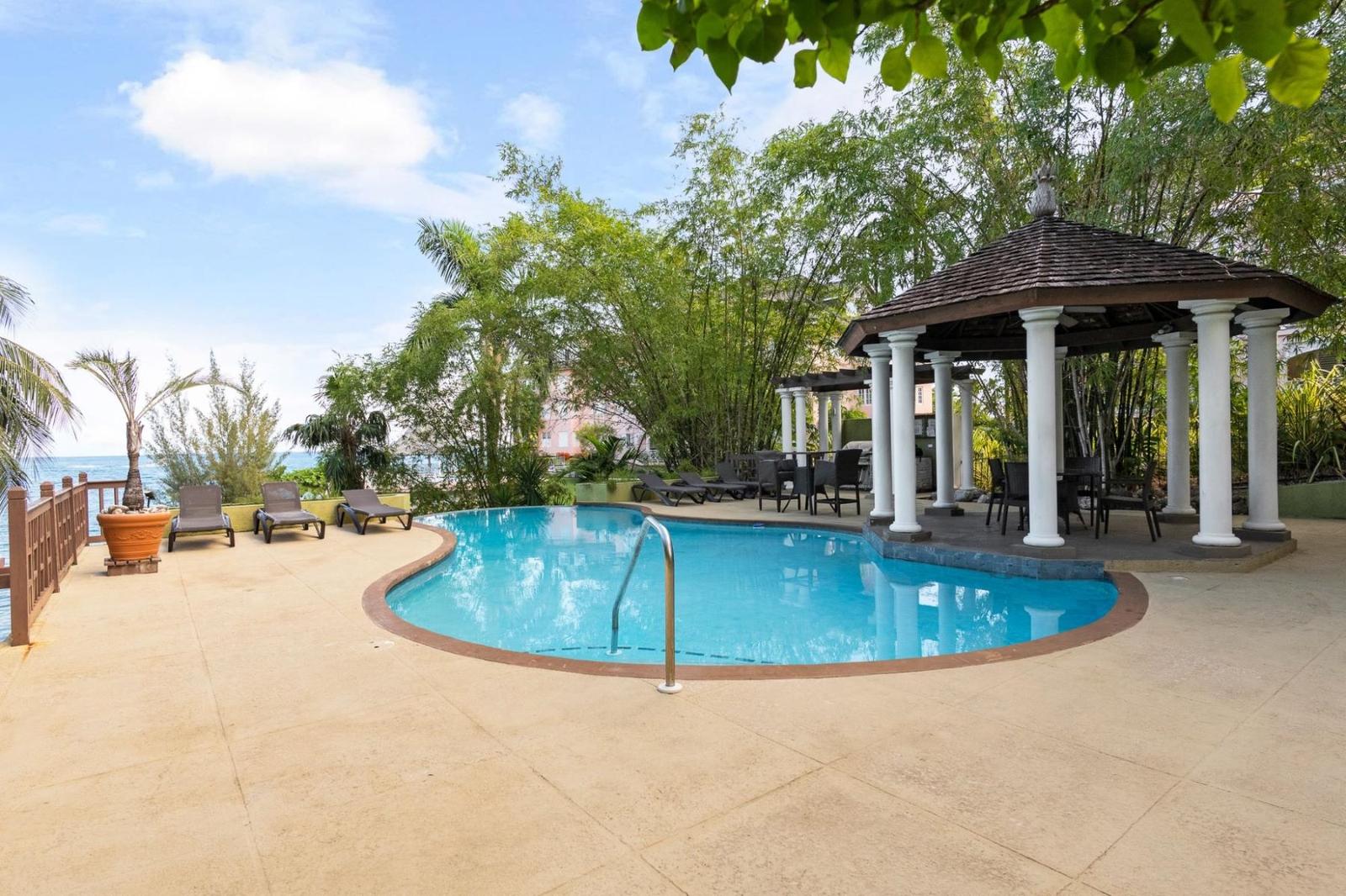 2 Bedroom Condo for Sale, Crystal Cove Villas, Ocho Rios, Jamaica — photo 2