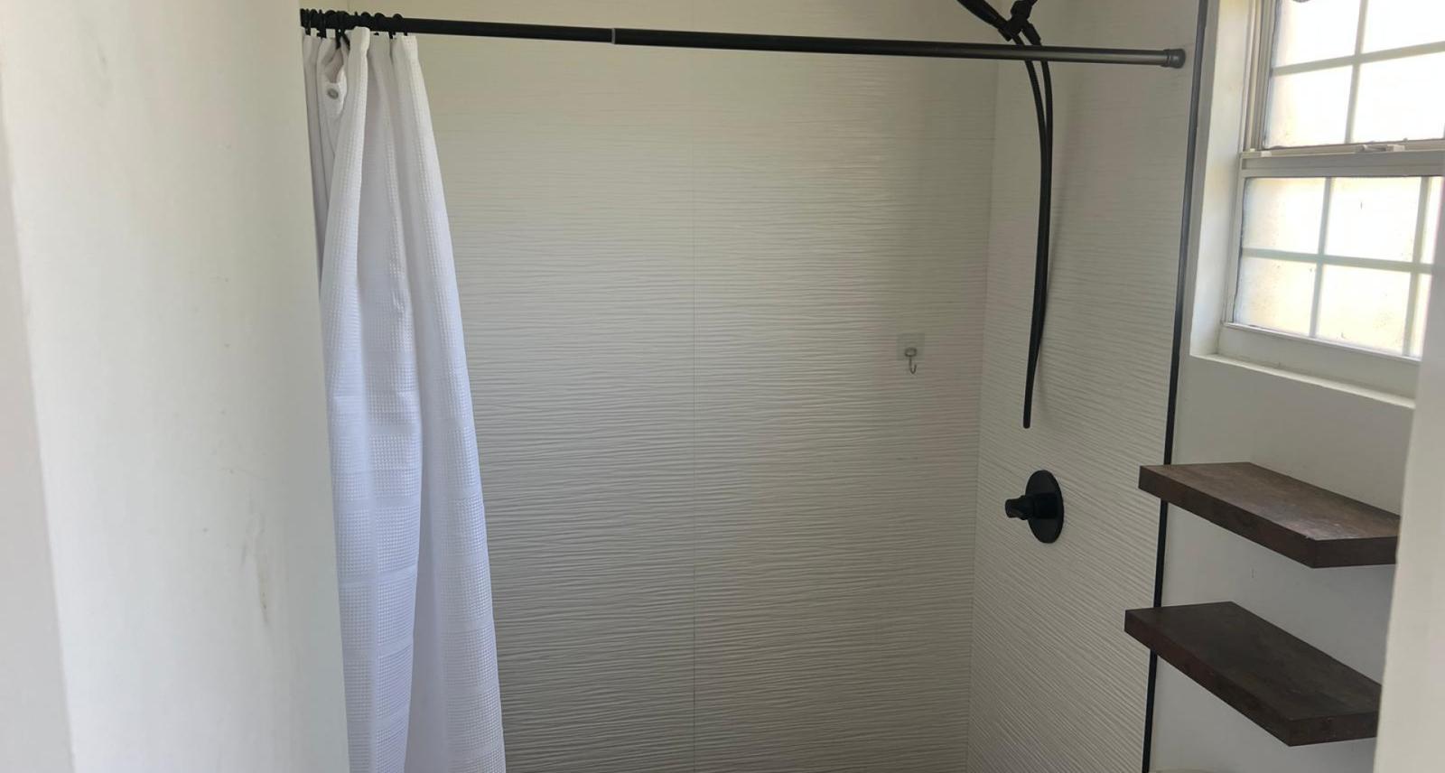 1-bedroom apartment in South Sound, Cayman Islands — photo 4