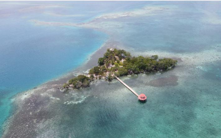 Private Island Caye close to Placencia — photo 1