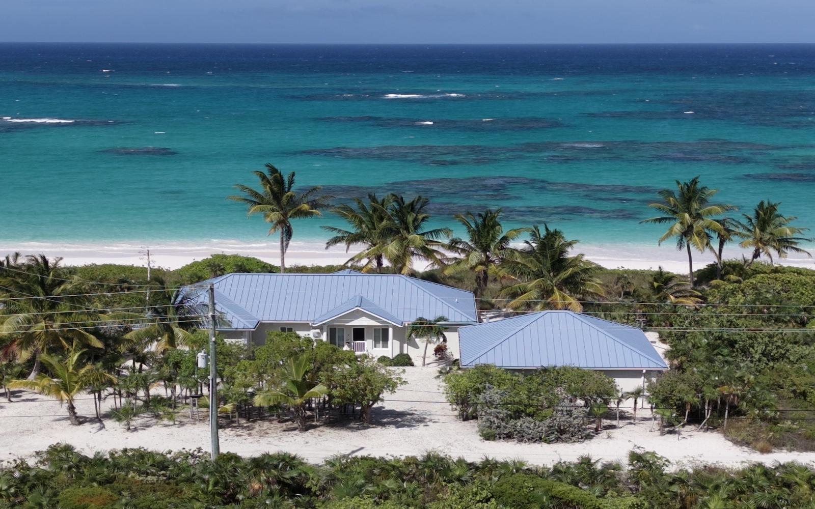 3 Bedroom Beachfront Home for Sale, Greenwood Estates, Cat Island, Bahamas — photo 1