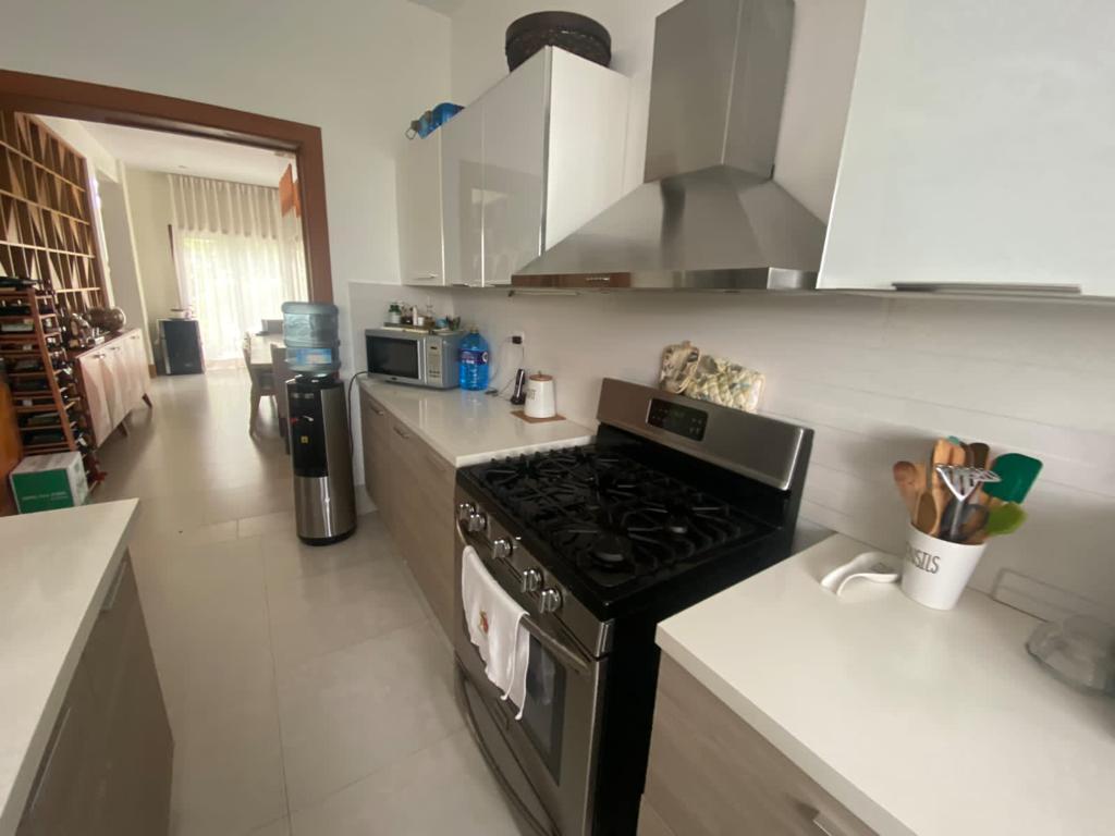 Elegant Five-bedroom Villa For Sale In Bavaro Punta Cana — photo 3