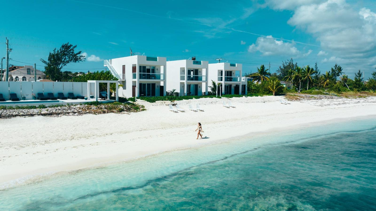 Blue Hills Road Villa in Providenciales, Turks and Caicos Islands — photo 3