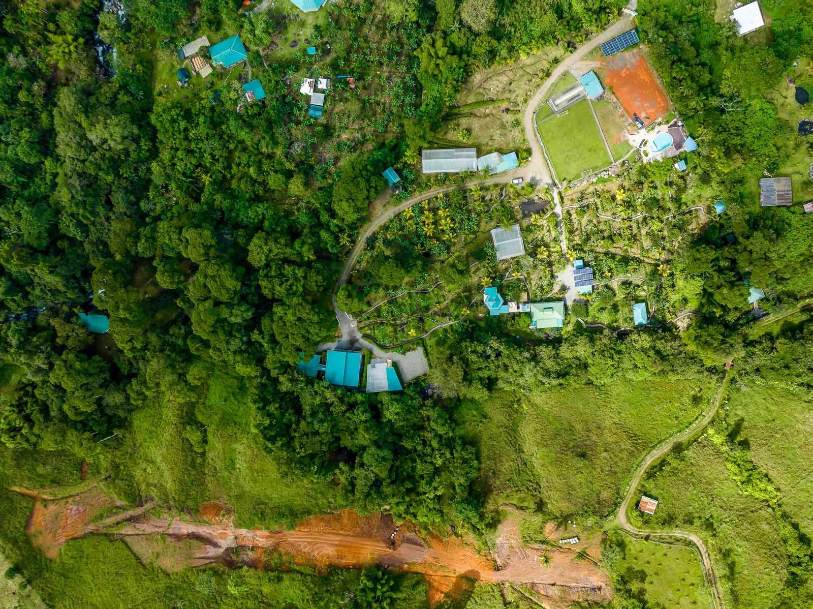 Welcome to your private residency on 19 acres in Chirripo Costa Rica — photo 2