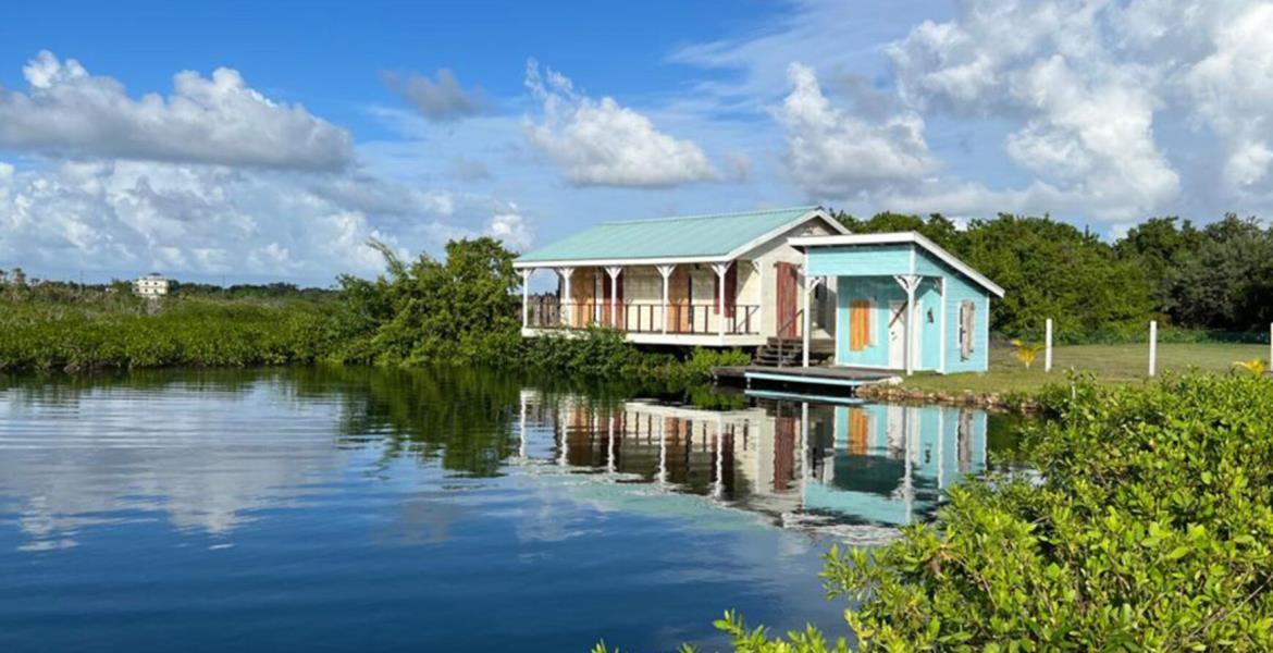 Canal front Cabanas at Vista Cove community — photo 2
