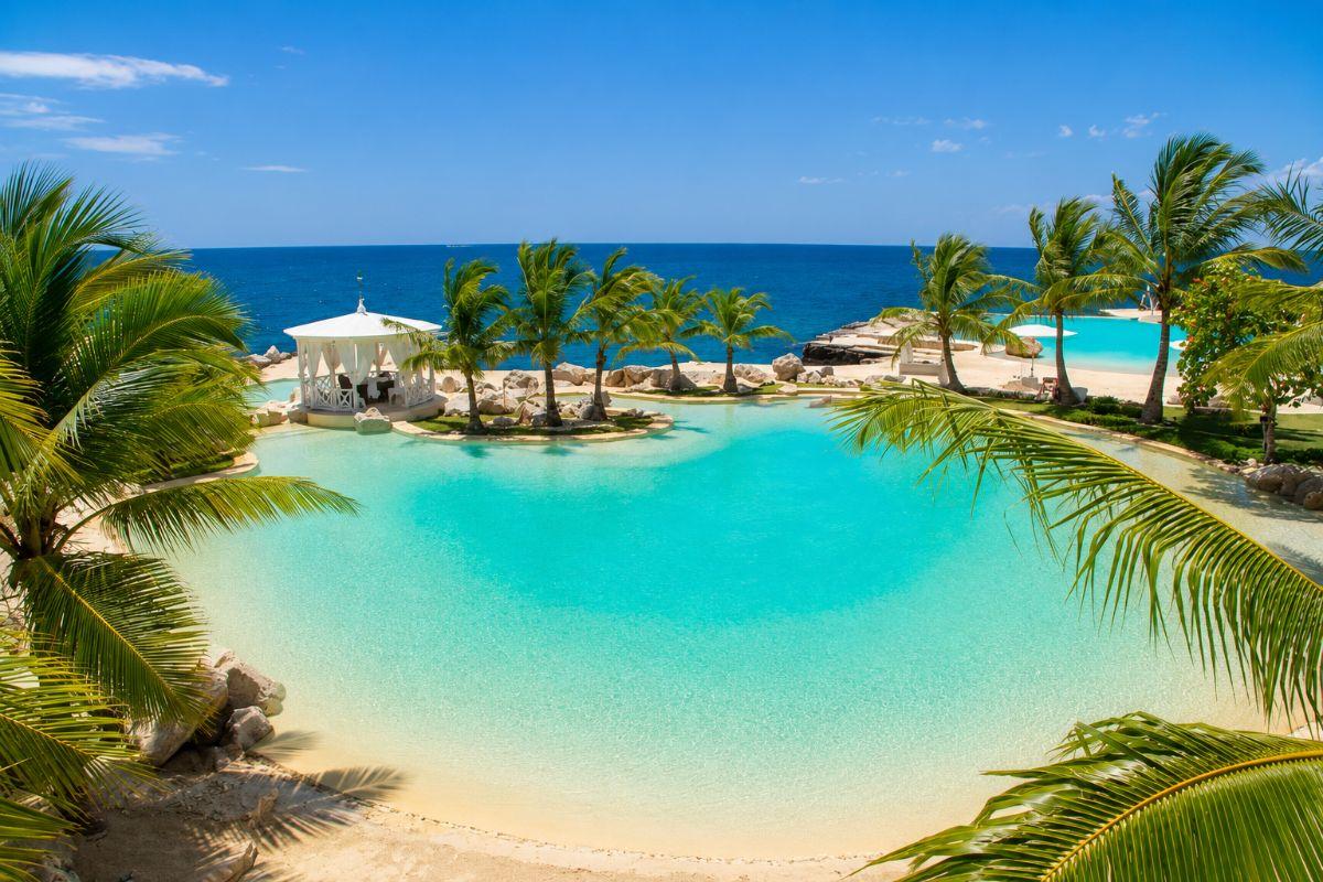 Luxury Ground-Floor Apartment with Private Terrace | Tracadero Beach Club, Bayahibe — photo 1