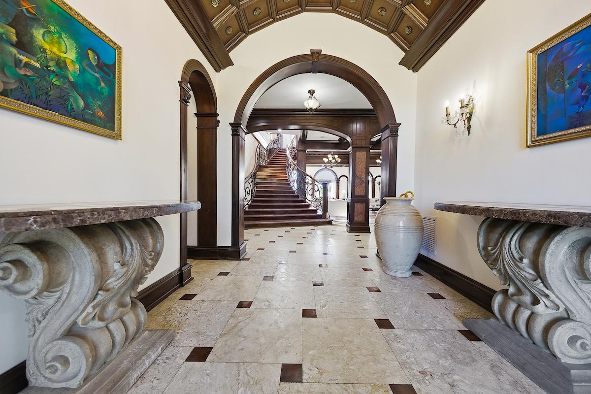 6 Bedroom Luxury Villa for Sale, Ocean Club Estates, Paradise Island, Bahamas — photo 4