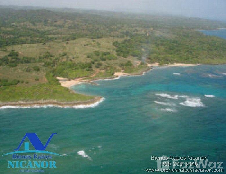 452,500 m2 beachfront land for sale — photo 1