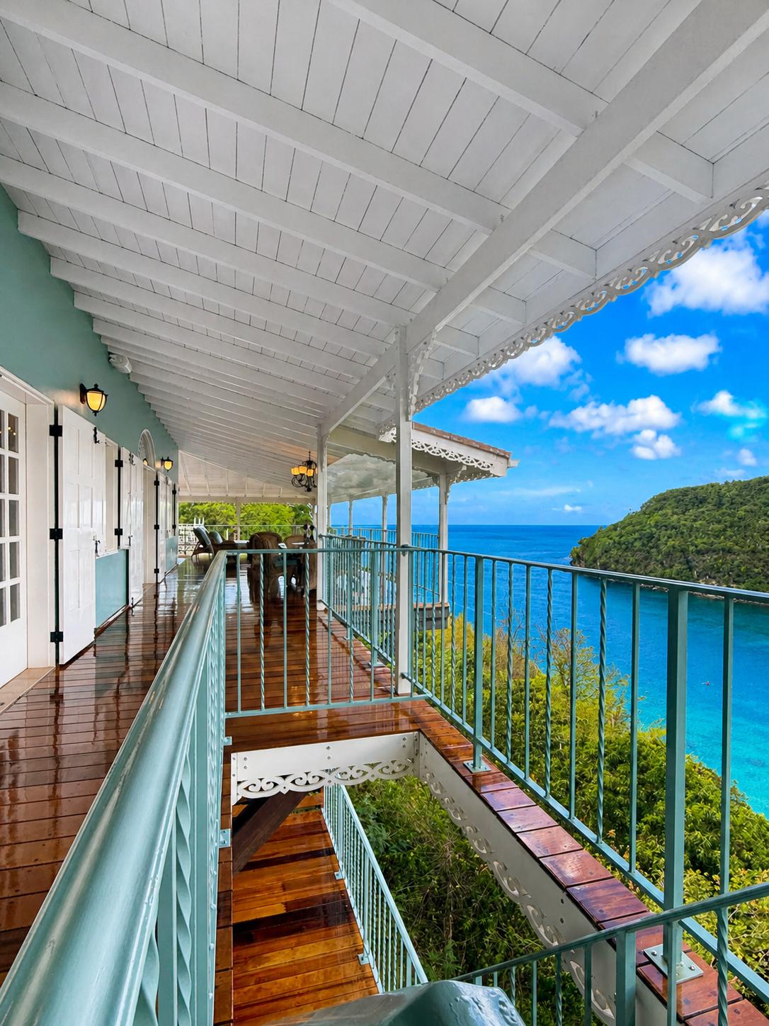 Villa Marigot, Marigot Bay - A Private Hillside Estate of Architectural Elegance Overlooking One of the Caribbean’s Most Iconic Bays — photo 4