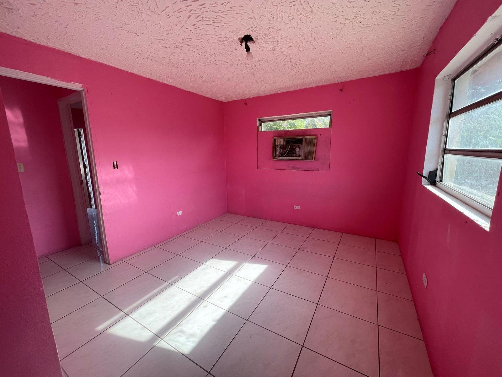 3 bedroom Residence for sale — FIXER UPPER, GRANTS TOWN — photo 3