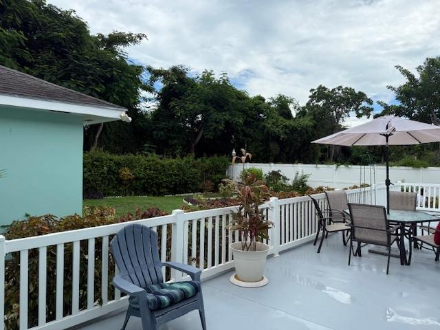 3 bedroom Residence for sale — JOHNSON ROAD in Nassau — photo 3