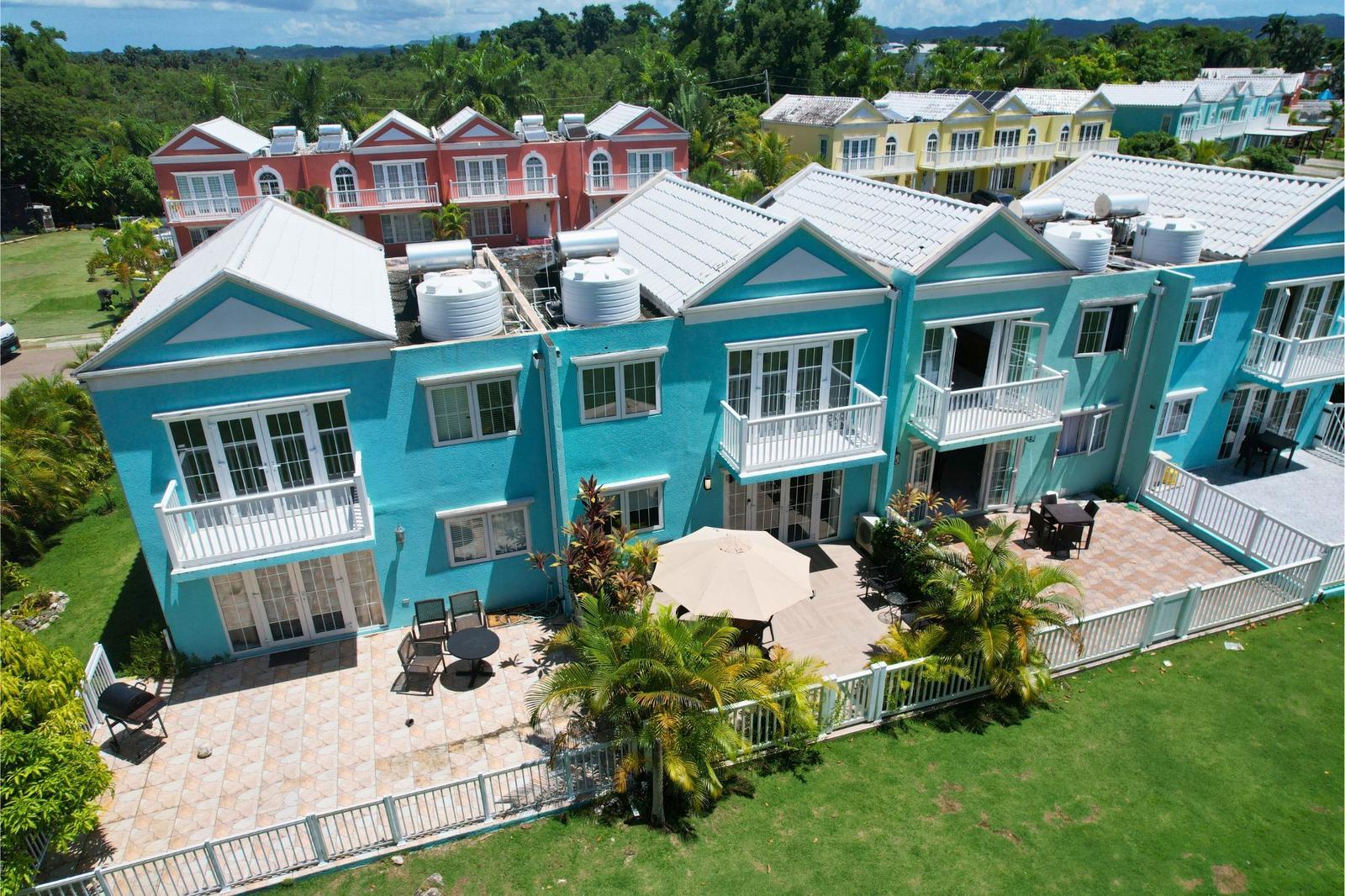 2BR Townhouse in Little Bay Country Club, Negril — photo 2
