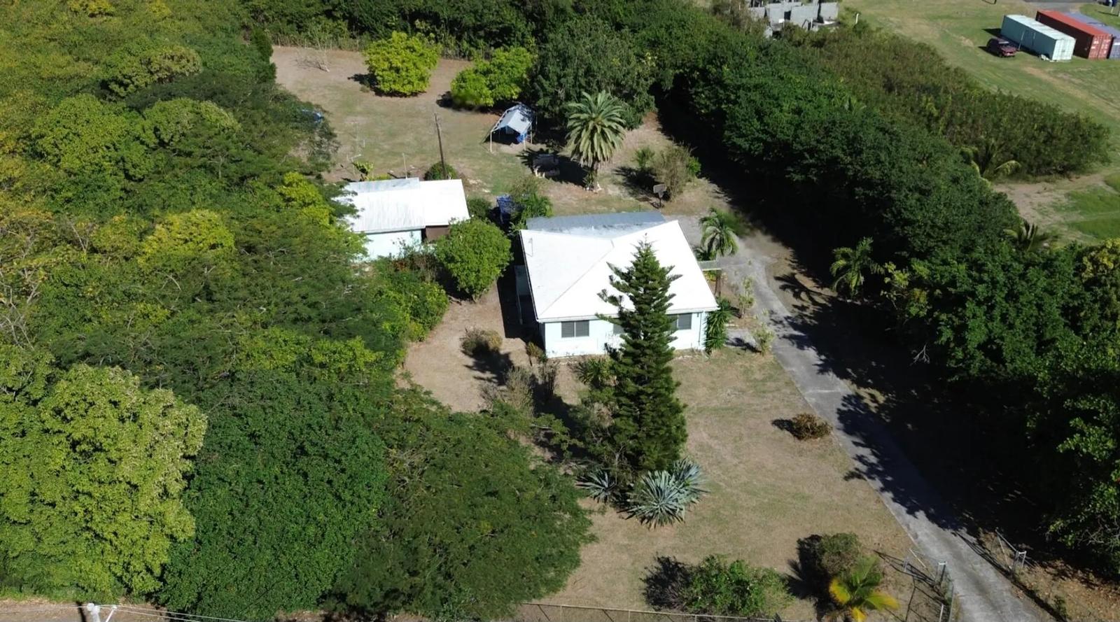 3 Beds 2 Baths 1,270 Sqft House in St. John Qu — photo 5