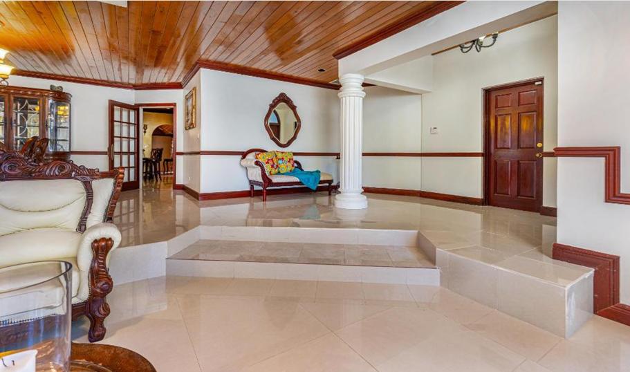 4 bedroom property for sale — photo 4