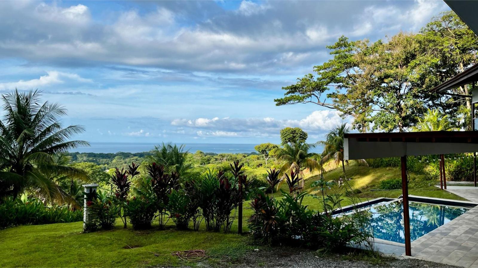 4 Bedroom Ocean-View Home for Sale, Uvita, Bahia Ballena, Puntarenas, Costa Rica — photo 2