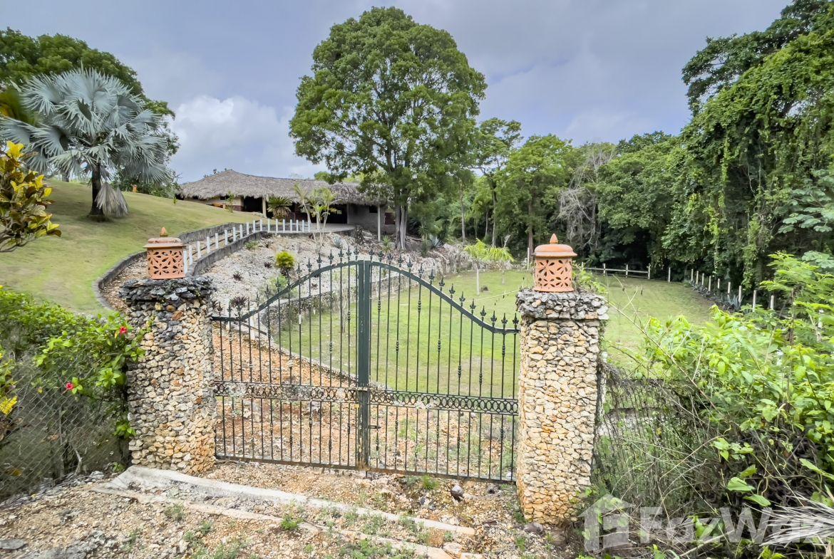 SOSUA Unique Remodel Complete With Caves L5875LM Land for Sale — photo 2