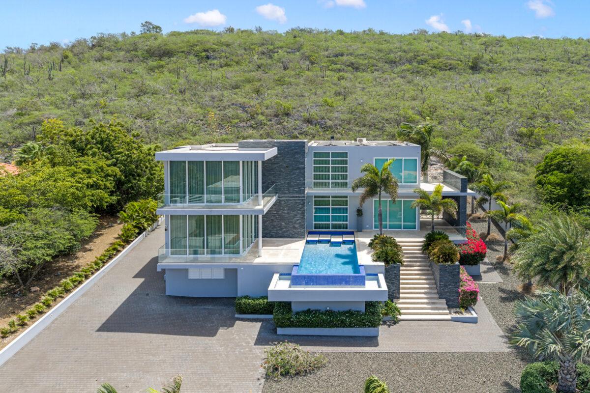 Exclusive Villa with Panoramic Views at Coral Estate — photo 5