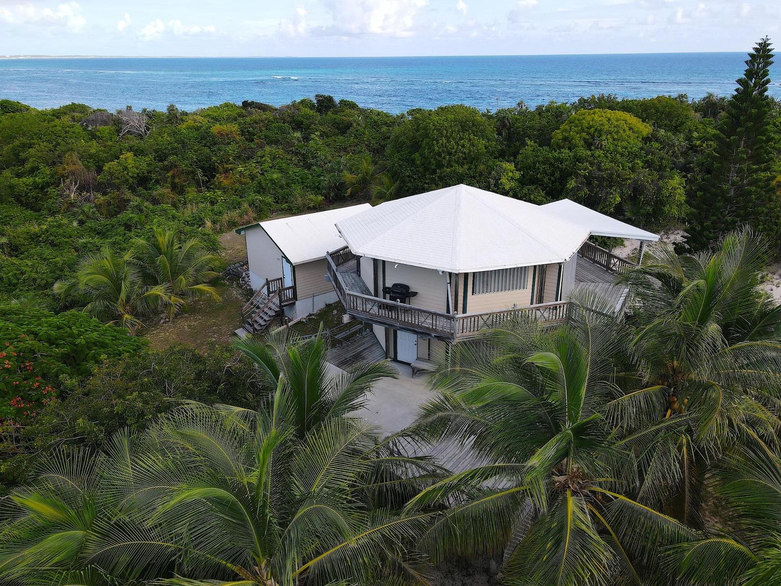 OCEANVIEW HOME W/GARAGE — photo 3