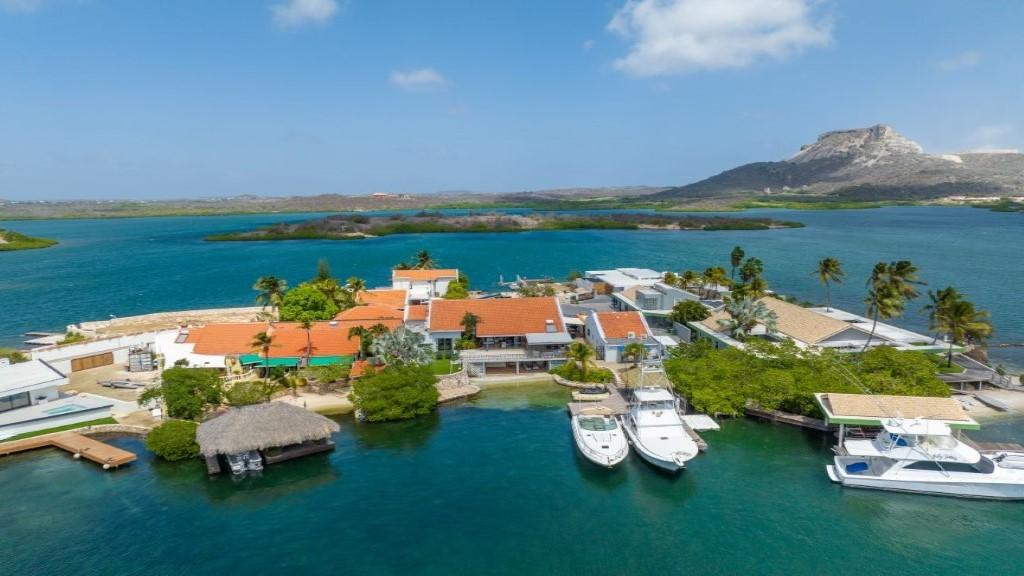 6 bedroom home for sale - Waterfront Residence in Jan Sofat — photo 4