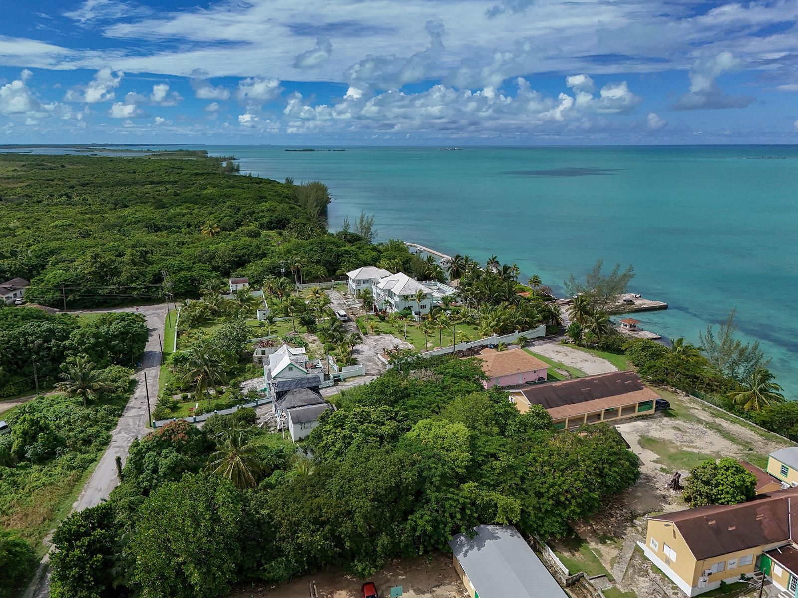 11 bedroom Apartment for sale — THE BLUFF COMPLEX in Eleuthera, The Bahamas — photo 2