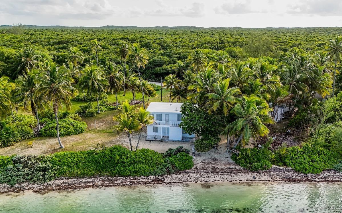 7 bedroom Apartment for sale — OCEANFRONT, DEEP CREEK in Andros, The Bahamas — photo 2