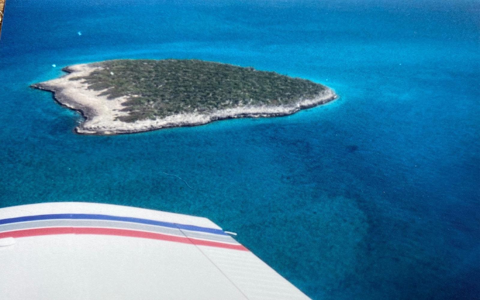 12 Acre Private Island for Sale, Jumentos Cays near Ragged Island, Bahamas — photo 1