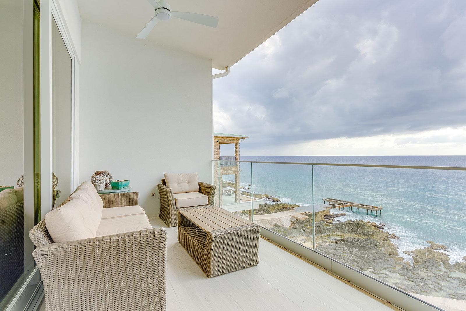 1 Bedroom Oceanfront Penthouse 301 for Sale, Lighthouse Point Residences, West Bay, Grand Cayman — photo 1