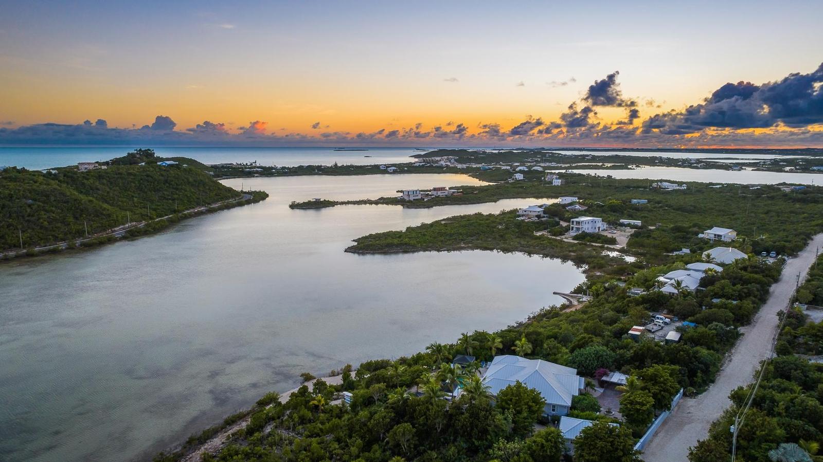 Shutters Villa - 5 Bed Waterfront Property in Providenciales — photo 1
