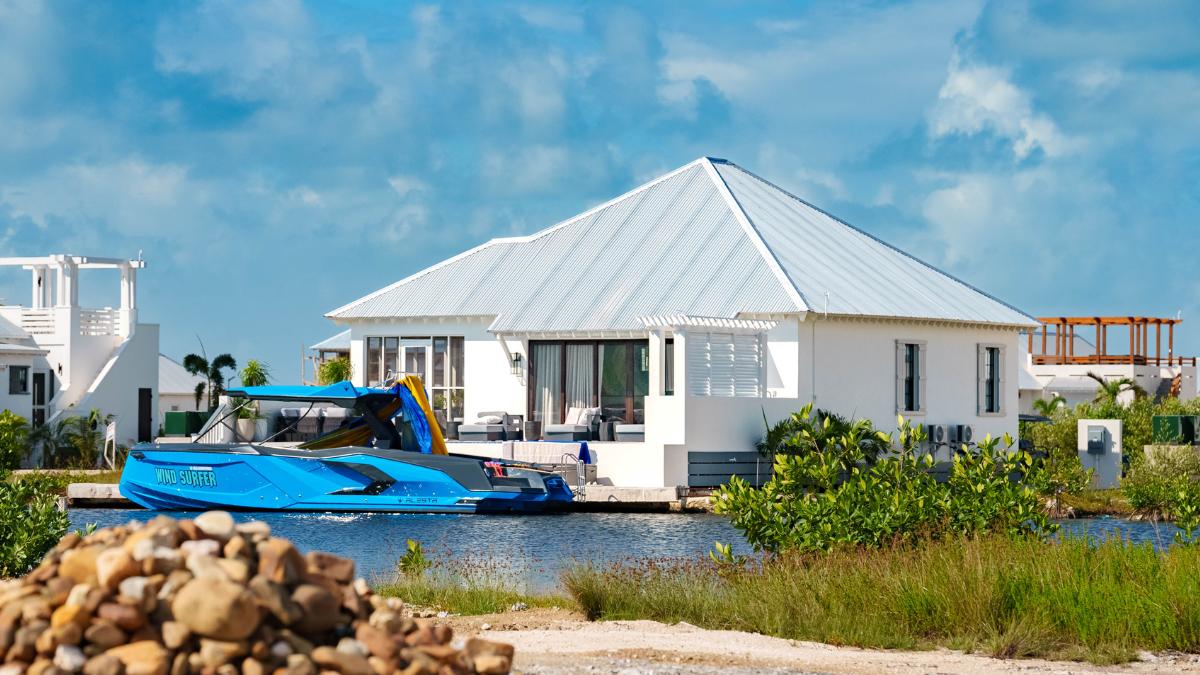 Mahogany Bay Canal-Front Property Belize — photo 2