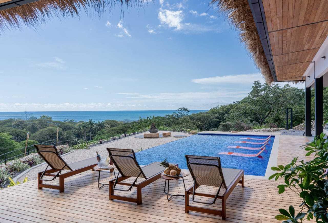 5 Bedroom Luxury Villa for Sale, Santa Teresa, Puntarenas, Costa Rica — photo 1