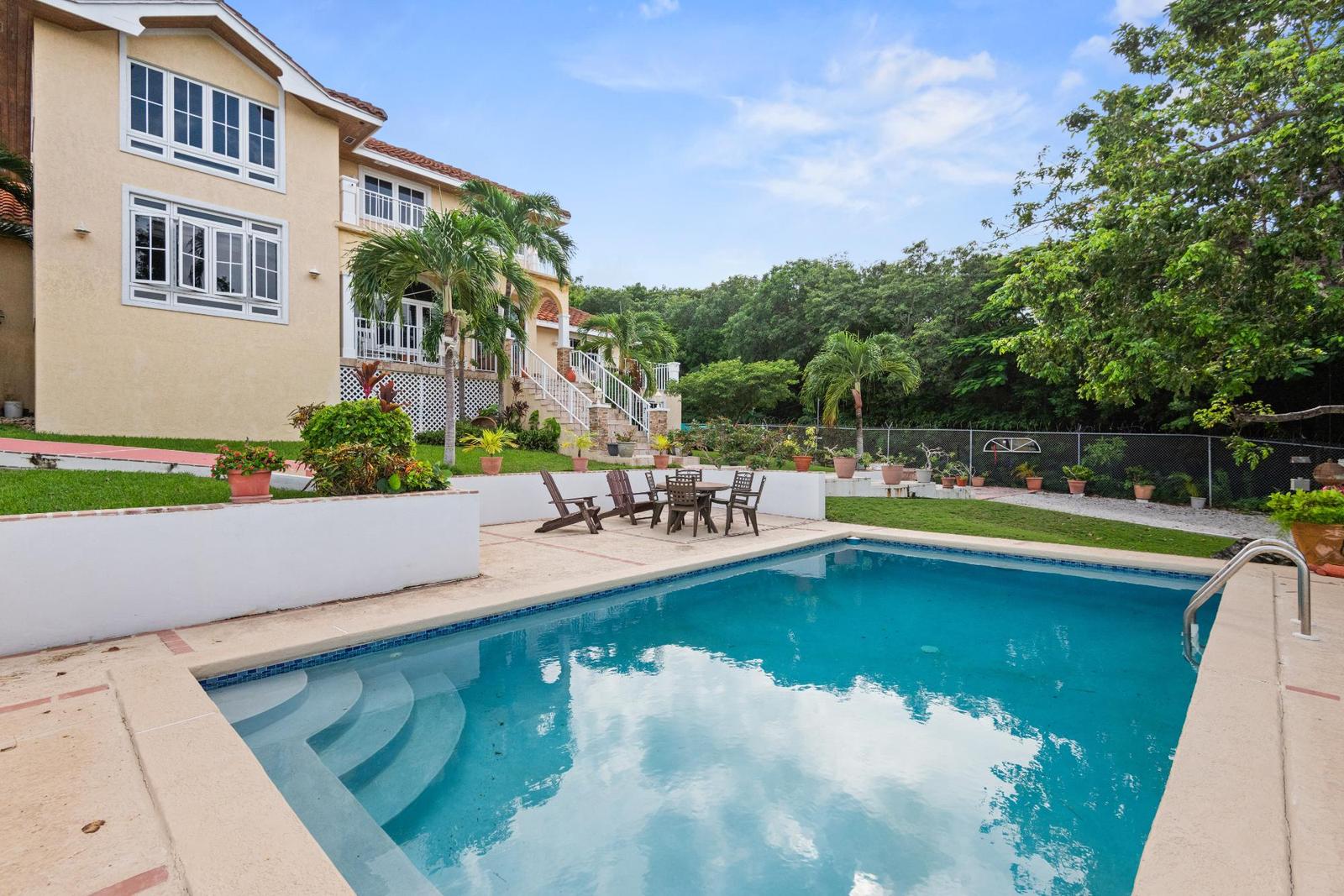 4 bedroom Residence for sale — WESTRIDGE ESTATES — photo 5