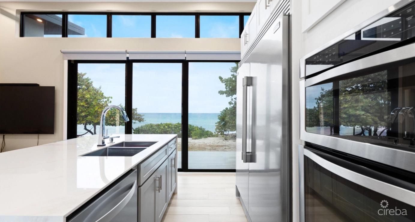 West Bay North Point Oceanfront Home & Acreage in the Cayman Islands — photo 2