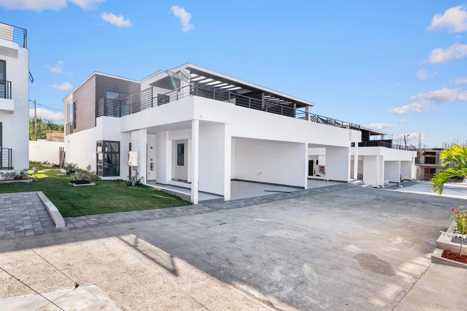 New 3 Bedroom Townhouse for Sale, Ironshore, Saint James, Jamaica — photo 2