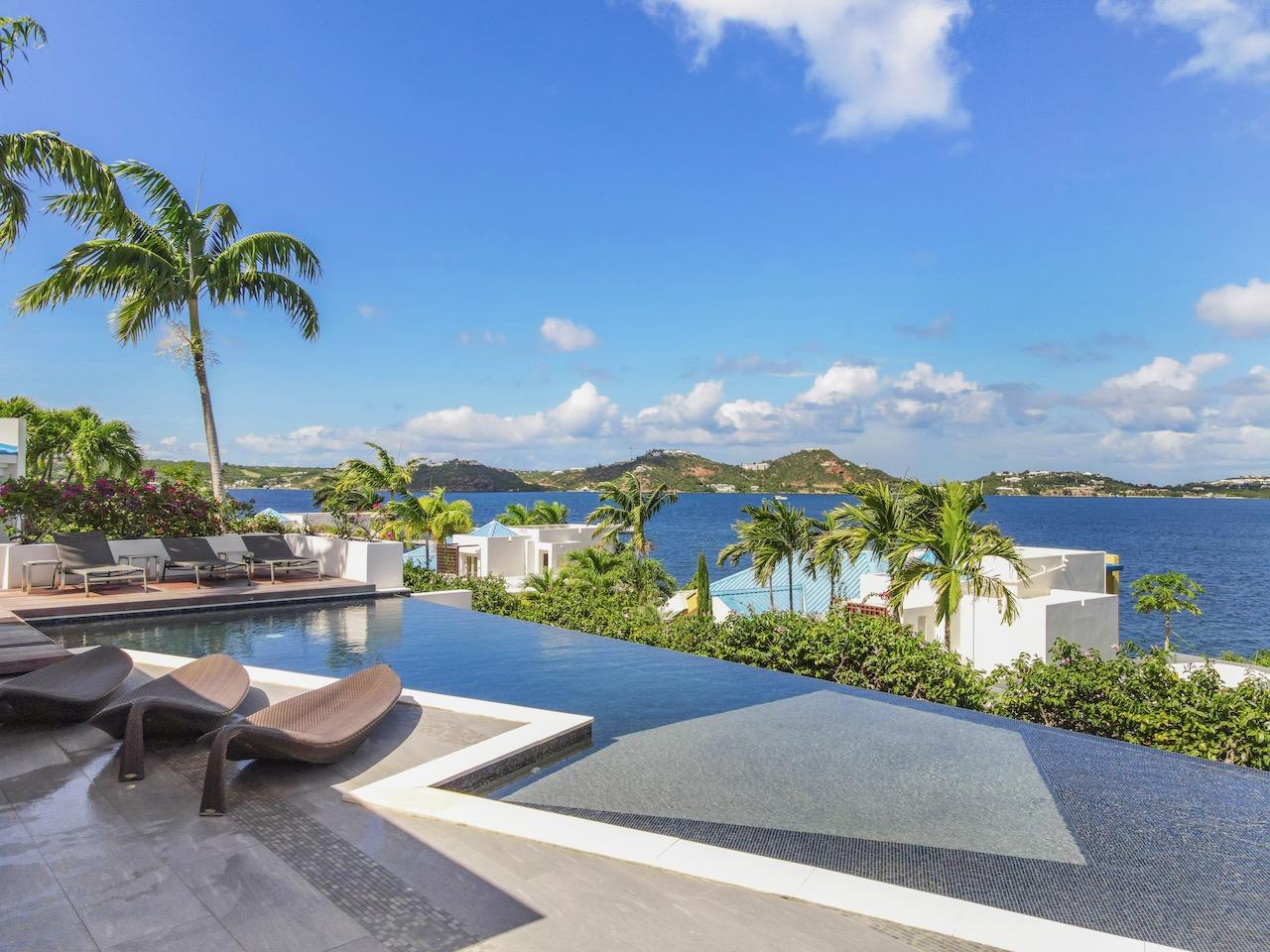 3 Bedroom Waterfront Villa with Boat Slip for Sale, Point Pirouette, St Maarten — photo 1